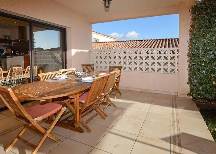 Prázdninový dům In With Wi-fi